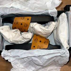 Women’s MCM Viseto’s Slide